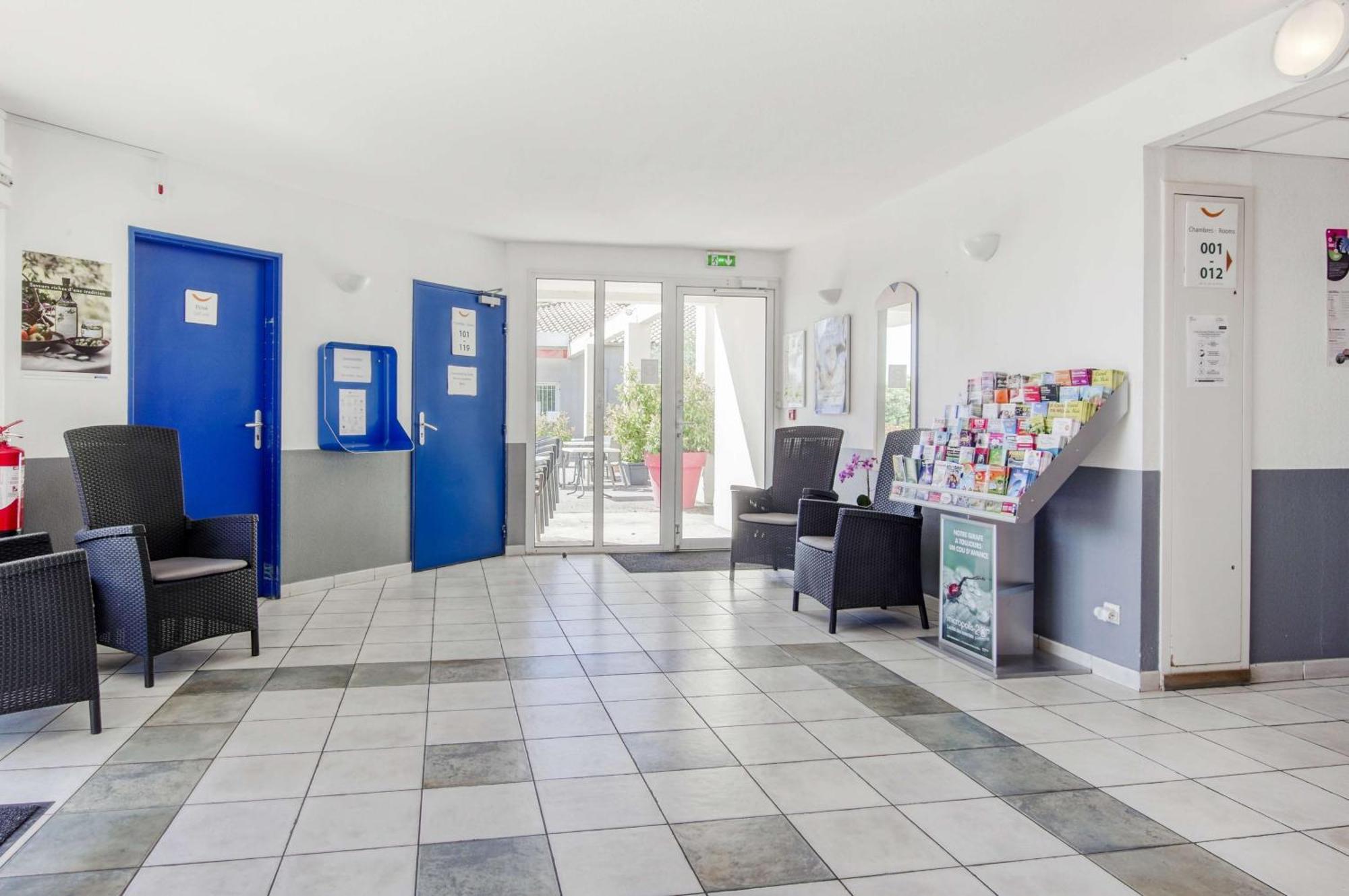 Brit Hotel Clermont-lʼHérault Kültér fotó