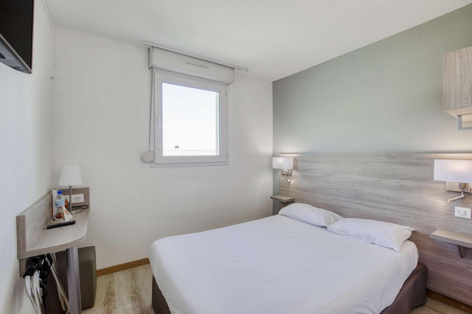 Brit Hotel Clermont-lʼHérault Kültér fotó